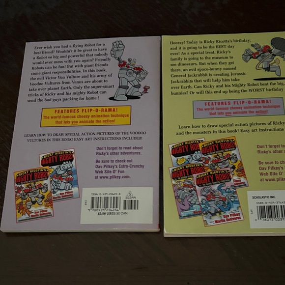 Ricky Ricotta's Mighty Robot Book Set - Picture 7 of 7